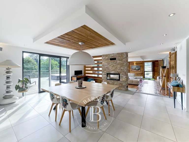 Maison Aix-les-Bains - 5 chambres - 470m²