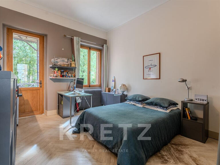 House Aix-les-Bains - 4 bedrooms - 363m²
