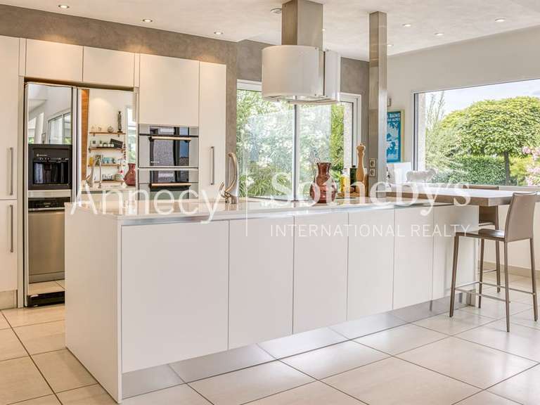 Maison Aix-les-Bains - 4 chambres - 182m²