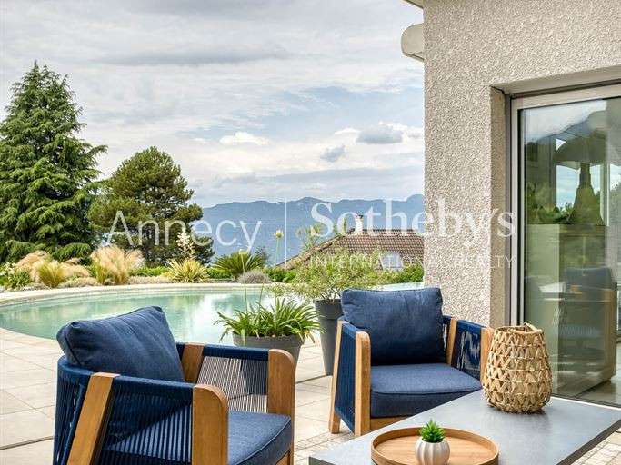 Maison Aix-les-Bains - 4 chambres - 182m²