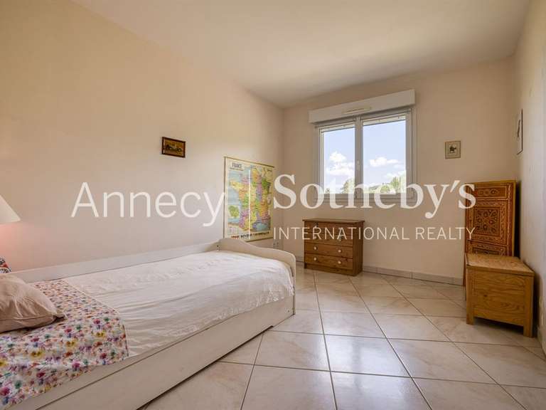 Maison Aix-les-Bains - 4 chambres - 210m²