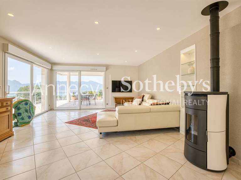 Maison Aix-les-Bains - 4 chambres - 210m²