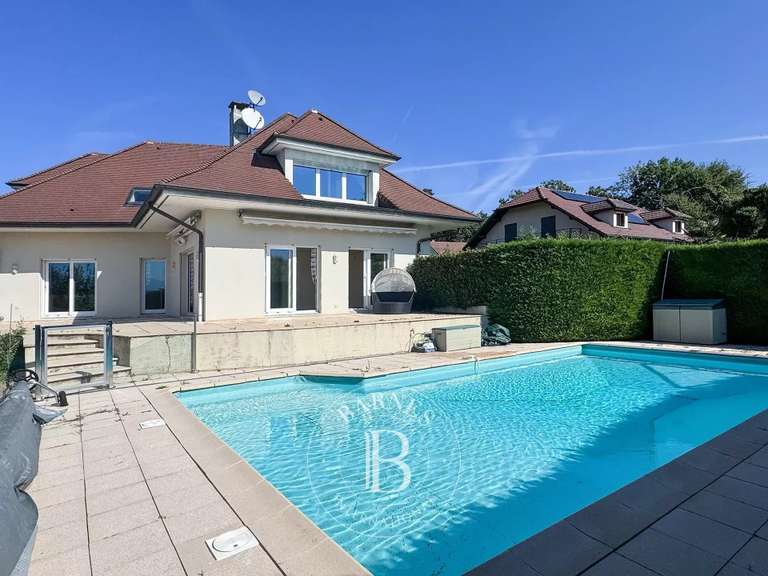 Maison Aix-les-Bains - 5 chambres - 308m²