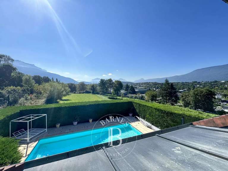 Maison Aix-les-Bains - 5 chambres - 308m²