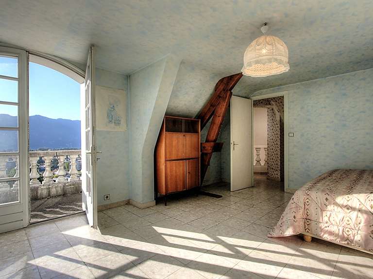 House Aix-les-Bains - 5 bedrooms - 209m²