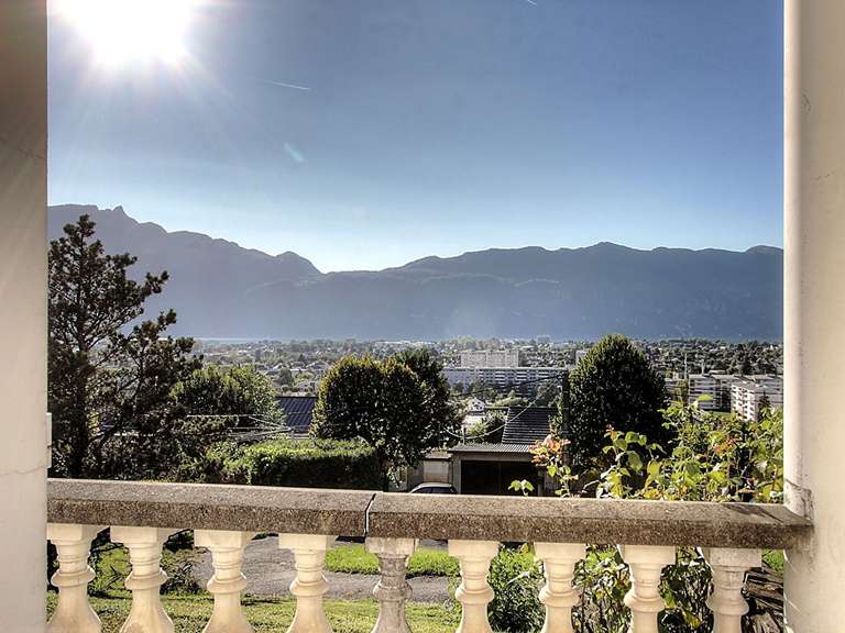 House Aix-les-Bains - 5 bedrooms - 209m²