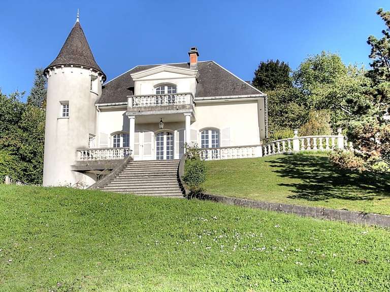 House Aix-les-Bains - 5 bedrooms - 209m²