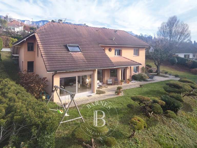 Maison Aix-les-Bains - 4 chambres - 292m²