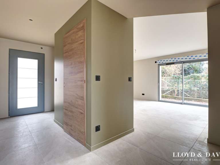 House Aix-les-Bains - 4 bedrooms - 119m²