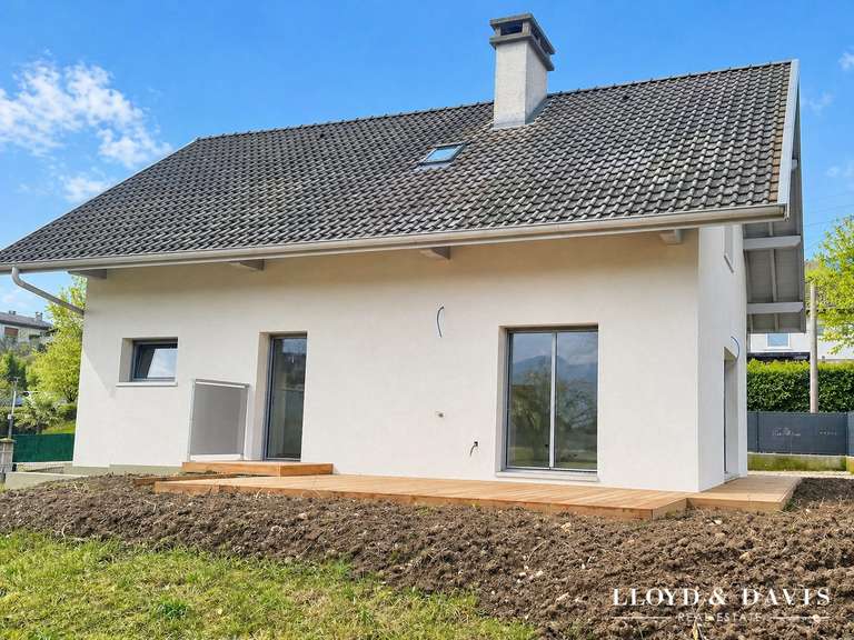 Maison Aix-les-Bains - 4 chambres - 119m²