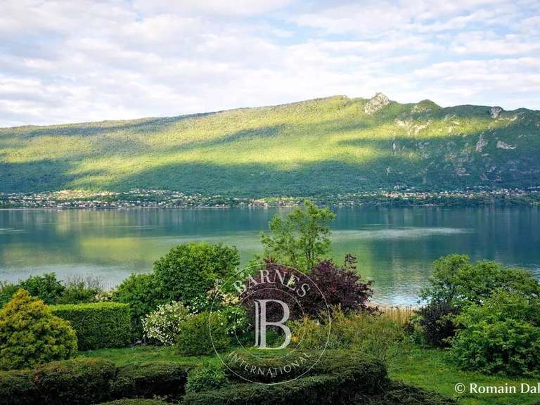 Maison Aix-les-Bains - 4 chambres - 292m²