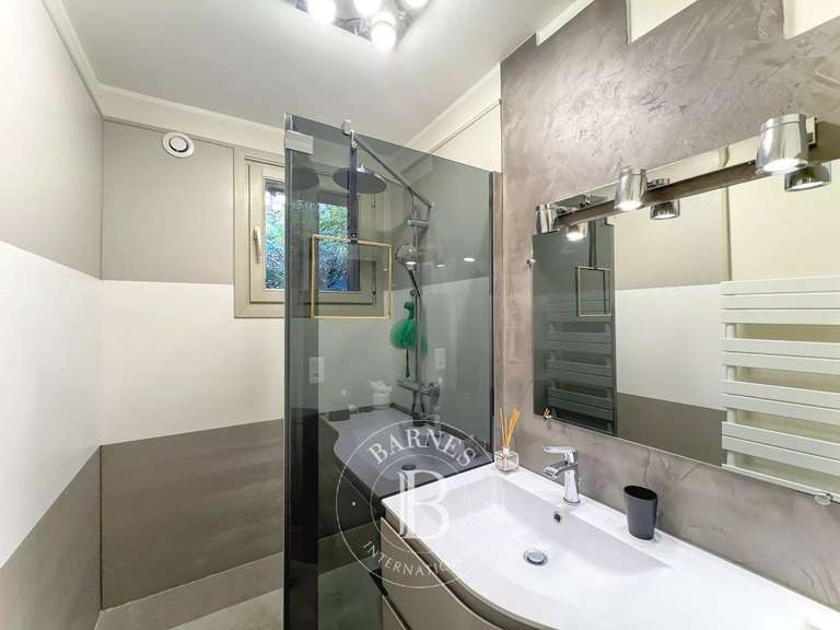 Maison Aix-les-Bains - 4 chambres - 292m²