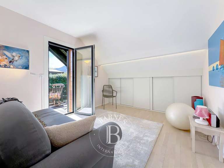 Maison Aix-les-Bains - 3 chambres - 140m²