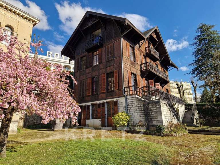 Maison Aix-les-Bains - 15 chambres - 620m²