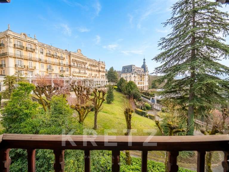 House Aix-les-Bains - 15 bedrooms - 620m²