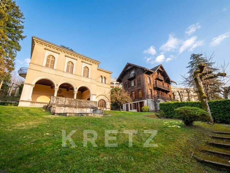 House Aix-les-Bains - 15 bedrooms - 620m²