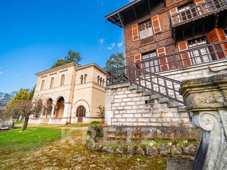 Maison Aix-les-Bains - 15 chambres - 620m²