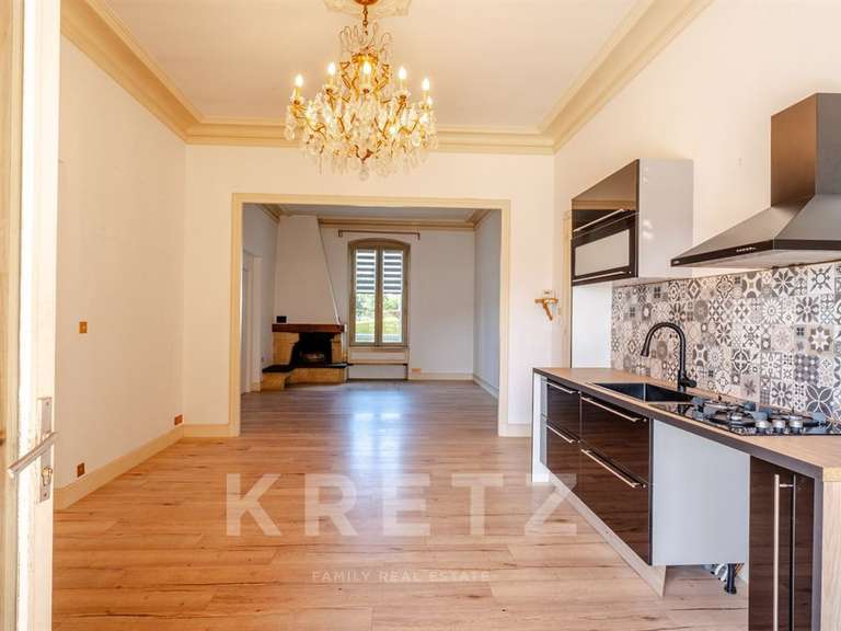 Maison Aix-les-Bains - 5 chambres - 217m²