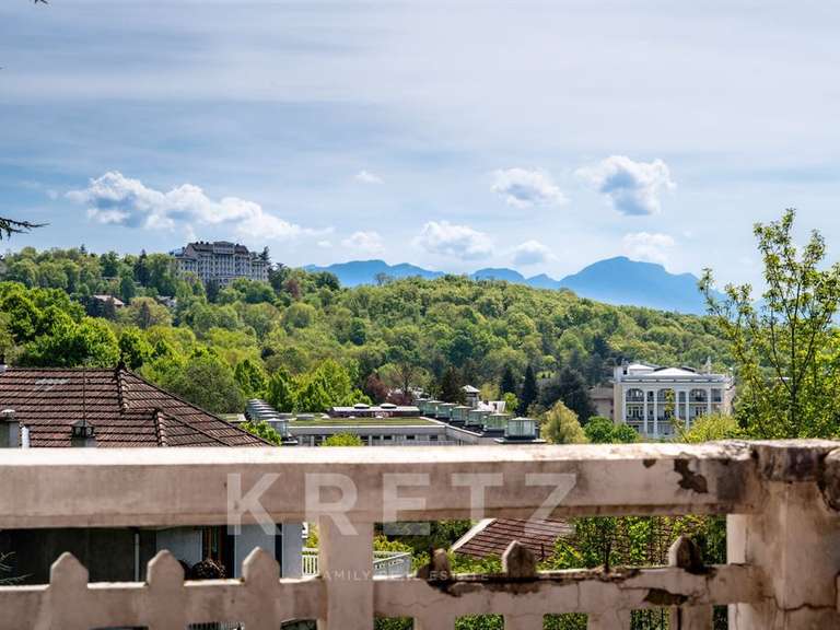 Maison Aix-les-Bains - 5 chambres - 217m²