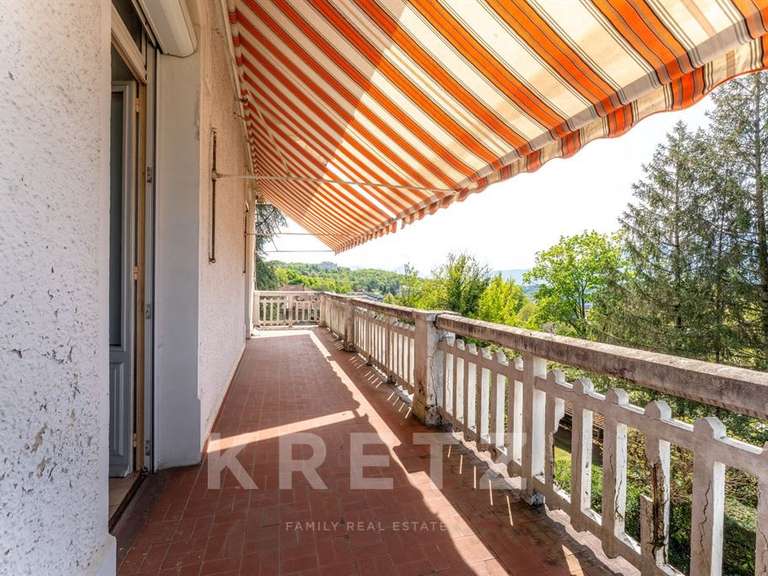 Maison Aix-les-Bains - 5 chambres - 217m²