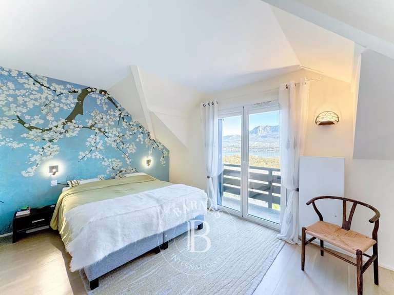 Maison Aix-les-Bains - 3 chambres - 140m²