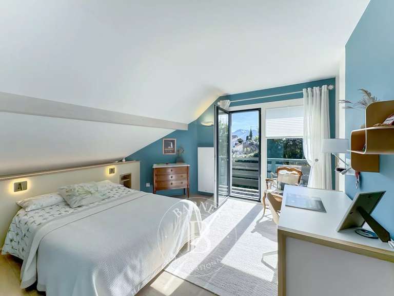 Maison Aix-les-Bains - 3 chambres - 140m²