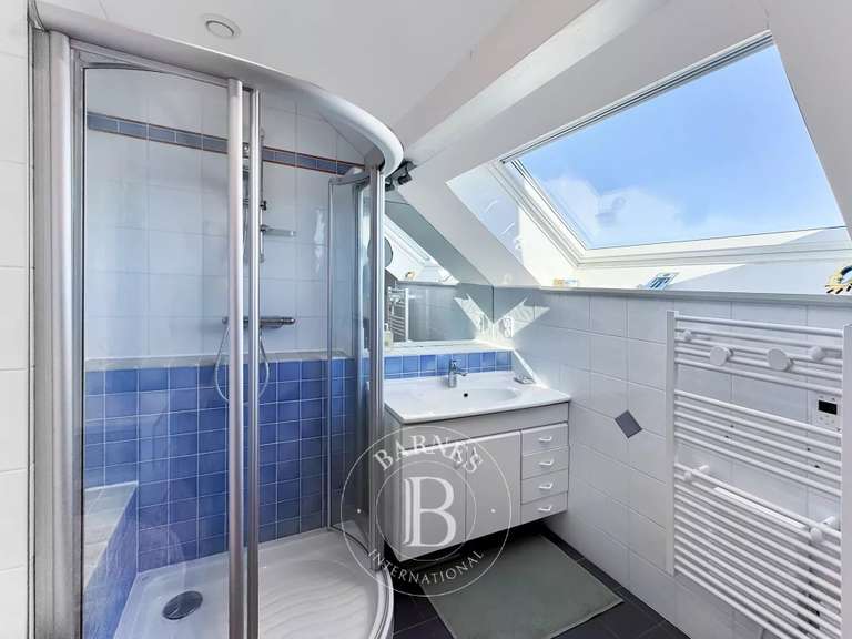 Maison Aix-les-Bains - 3 chambres - 140m²