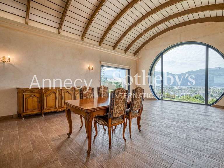 Maison Aix-les-Bains - 2 chambres - 158m²