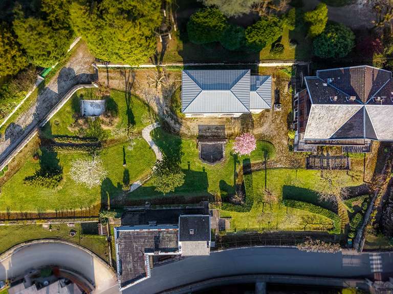 House Aix-les-Bains - 10 bedrooms - 675m²