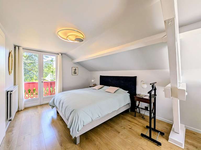 Maison Aix-les-Bains - 3 chambres - 140m²