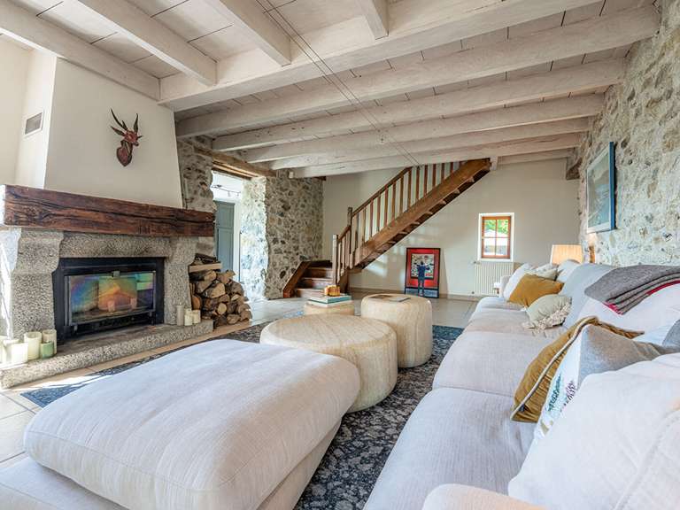 House Aix-les-Bains - 4 bedrooms - 326m²