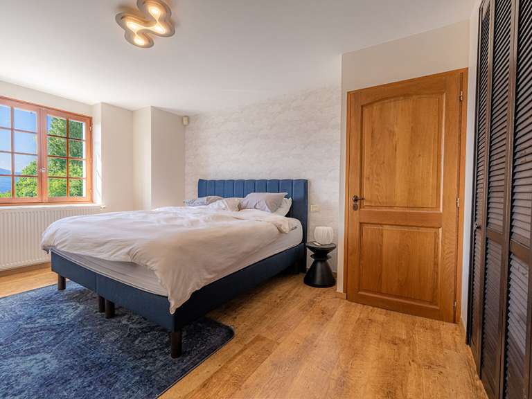 House Aix-les-Bains - 4 bedrooms - 326m²