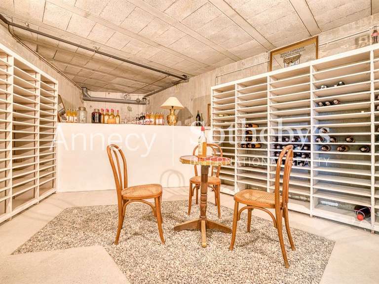Maison Aix-les-Bains - 4 chambres - 210m²