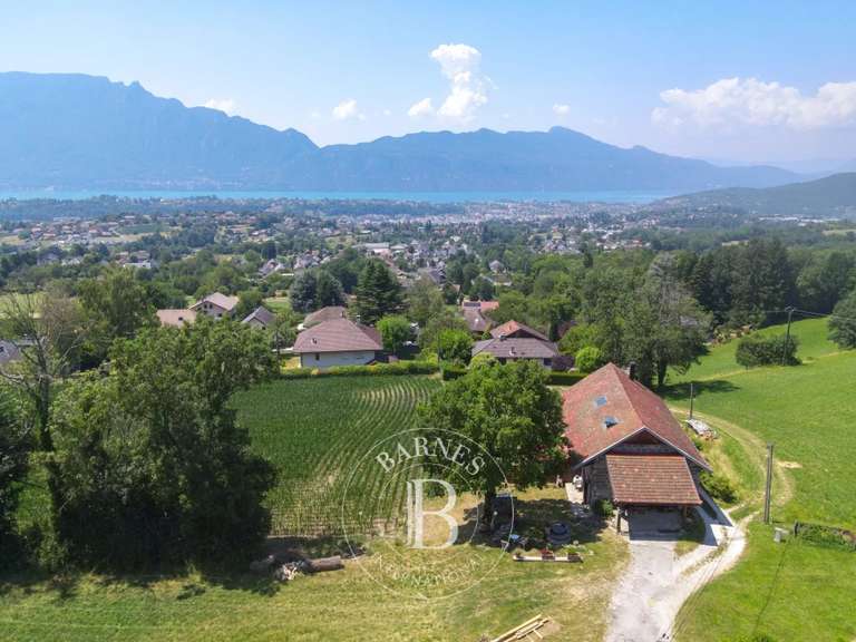 House Aix-les-Bains - 2 bedrooms - 171m²