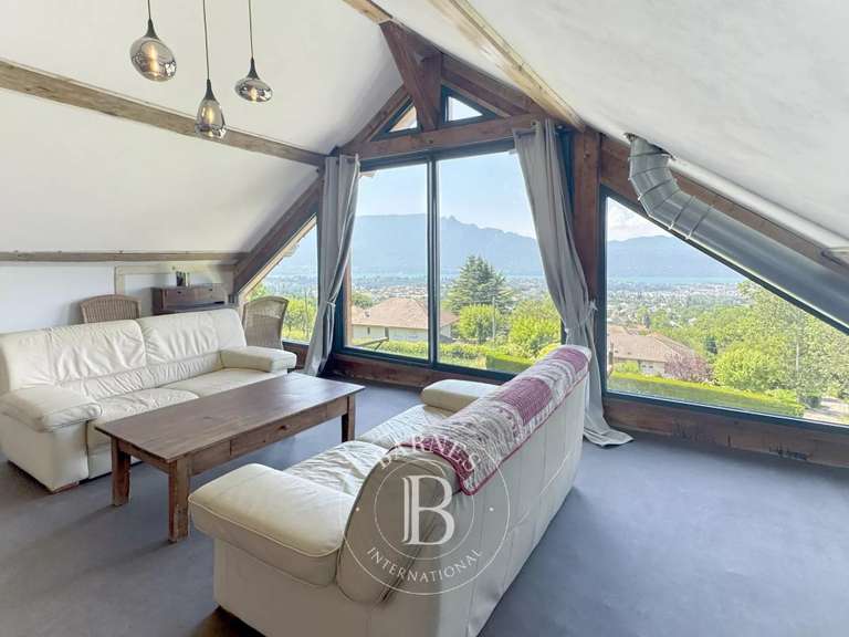 House Aix-les-Bains - 2 bedrooms - 171m²