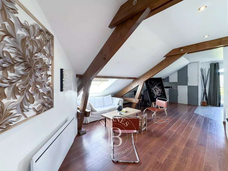 Maison Aix-les-Bains - 4 chambres - 245m²