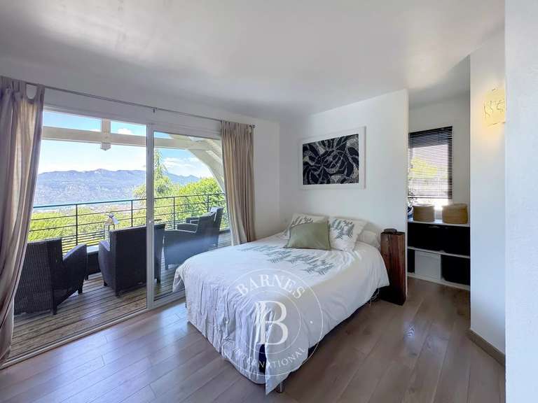 Maison Aix-les-Bains - 4 chambres - 245m²