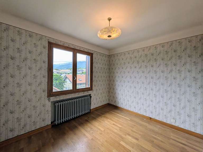 Maison Aix-les-Bains - 3 chambres - 120m²