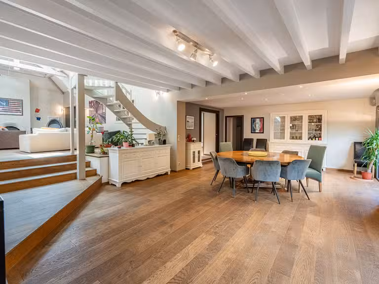 House Aix-les-Bains - 6 bedrooms - 366m²