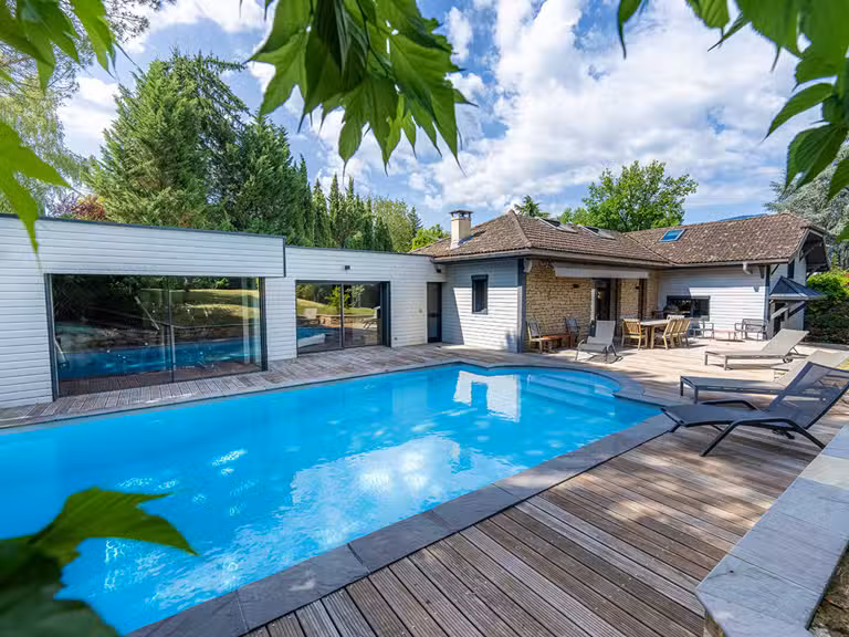 House Aix-les-Bains - 6 bedrooms - 366m²