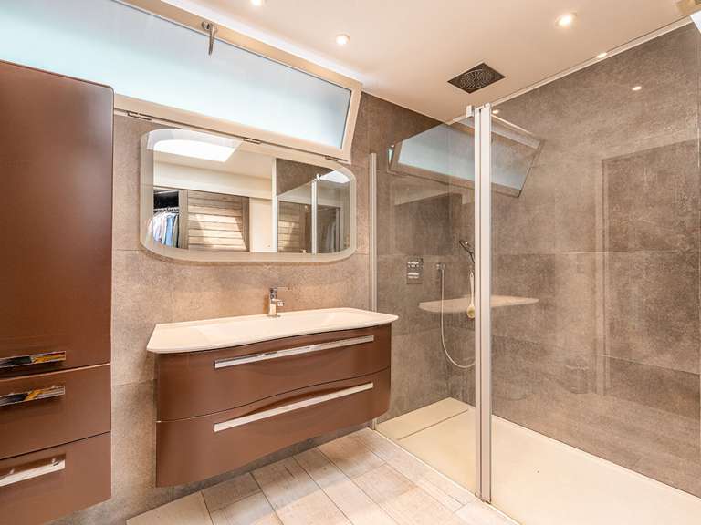 Maison Aix-les-Bains - 6 chambres - 366m²