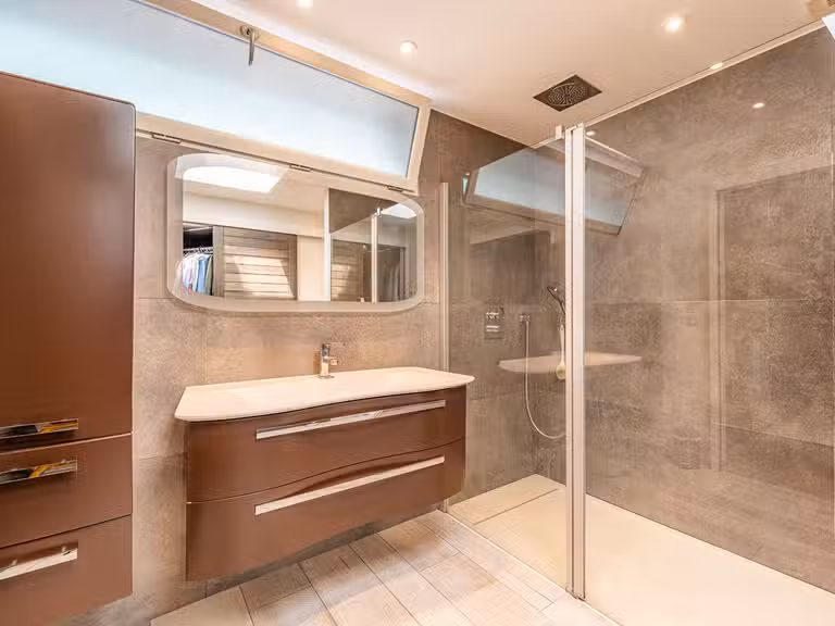 House Aix-les-Bains - 6 bedrooms - 366m²