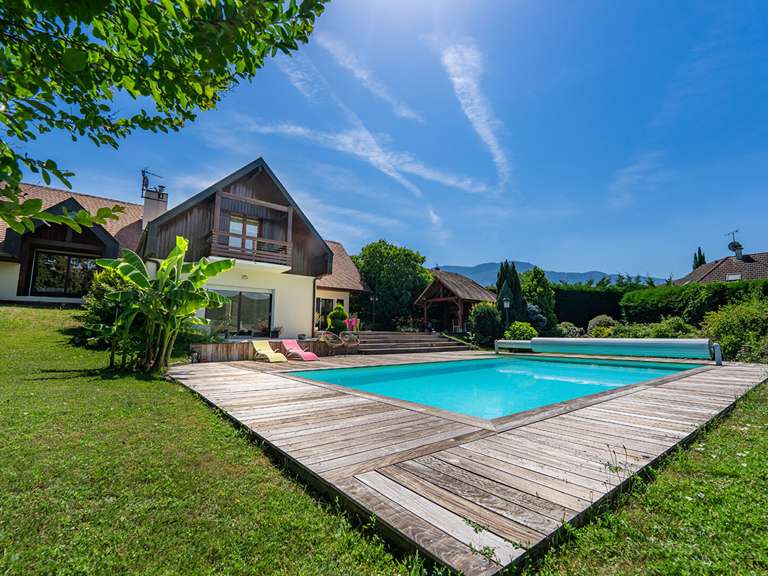 Maison Aix-les-Bains - 5 chambres - 172m²