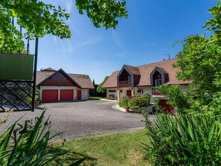 Maison Aix-les-Bains - 5 chambres - 172m²