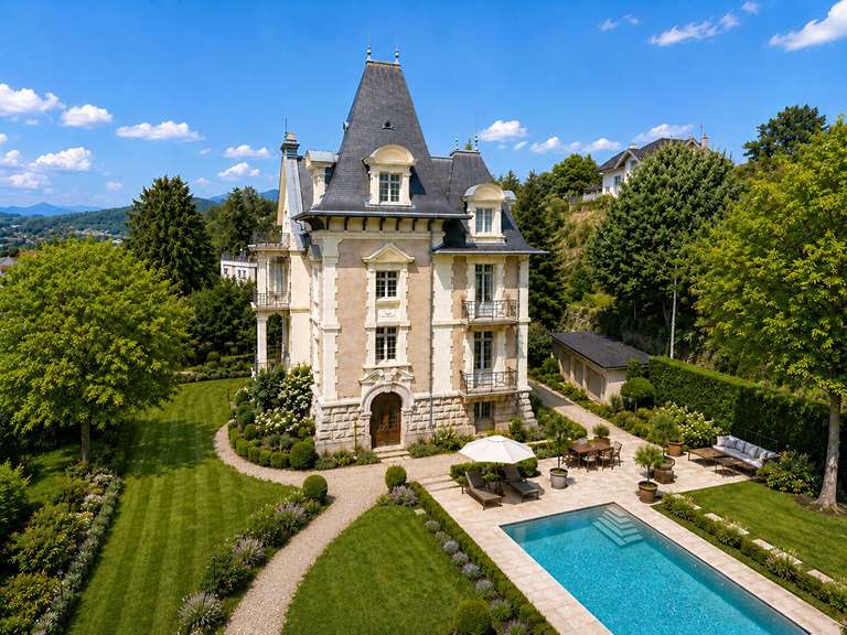 Maison Aix-les-Bains - 8 chambres - 421m²