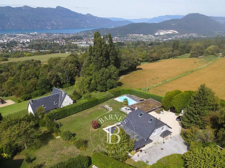 Maison Aix-les-Bains - 327m²