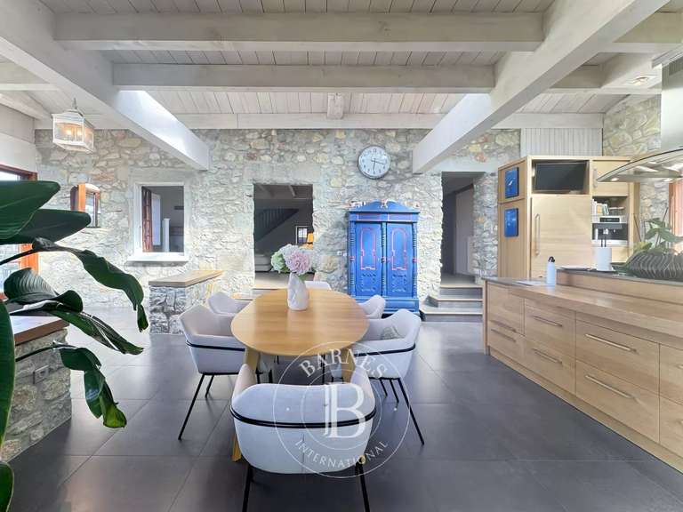Maison Aix-les-Bains - 327m²