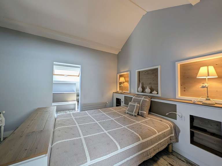 Maison Aix-les-Bains - 5 chambres - 200m²