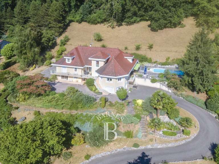 Propriété Aix-les-Bains - 6 chambres - 468m²