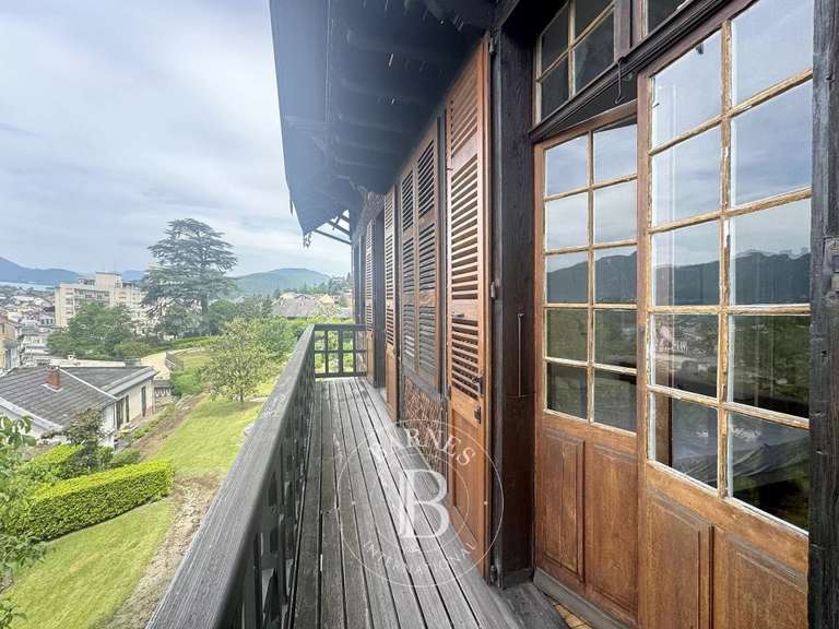 Propriété Aix-les-Bains - 10 chambres - 847m²